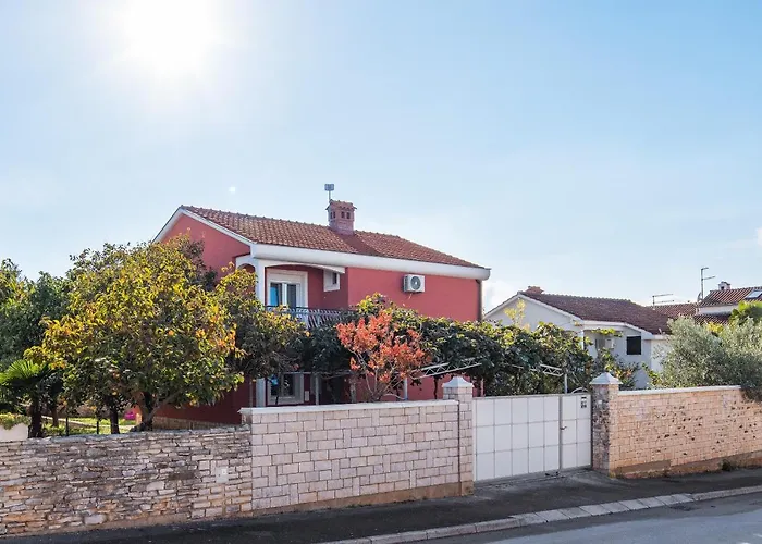 Polion Vikendica Peroj