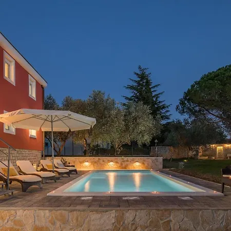 Ferienhaus Polion Peroj